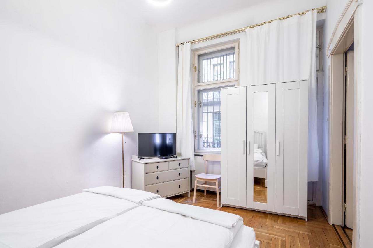 Huge Apartment In The City Center Budapeste Exterior foto