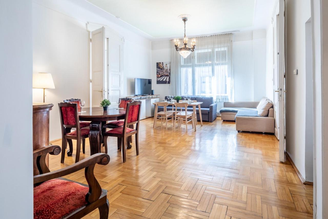 Huge Apartment In The City Center Budapeste Exterior foto